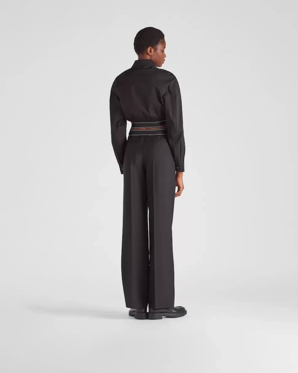 chaqueta_corta_en_popeln_elstico_284662.webp Prada Chaqueta Corta En Popelín Elástico^Mujer CHAQUETAS Y ABRIGOS