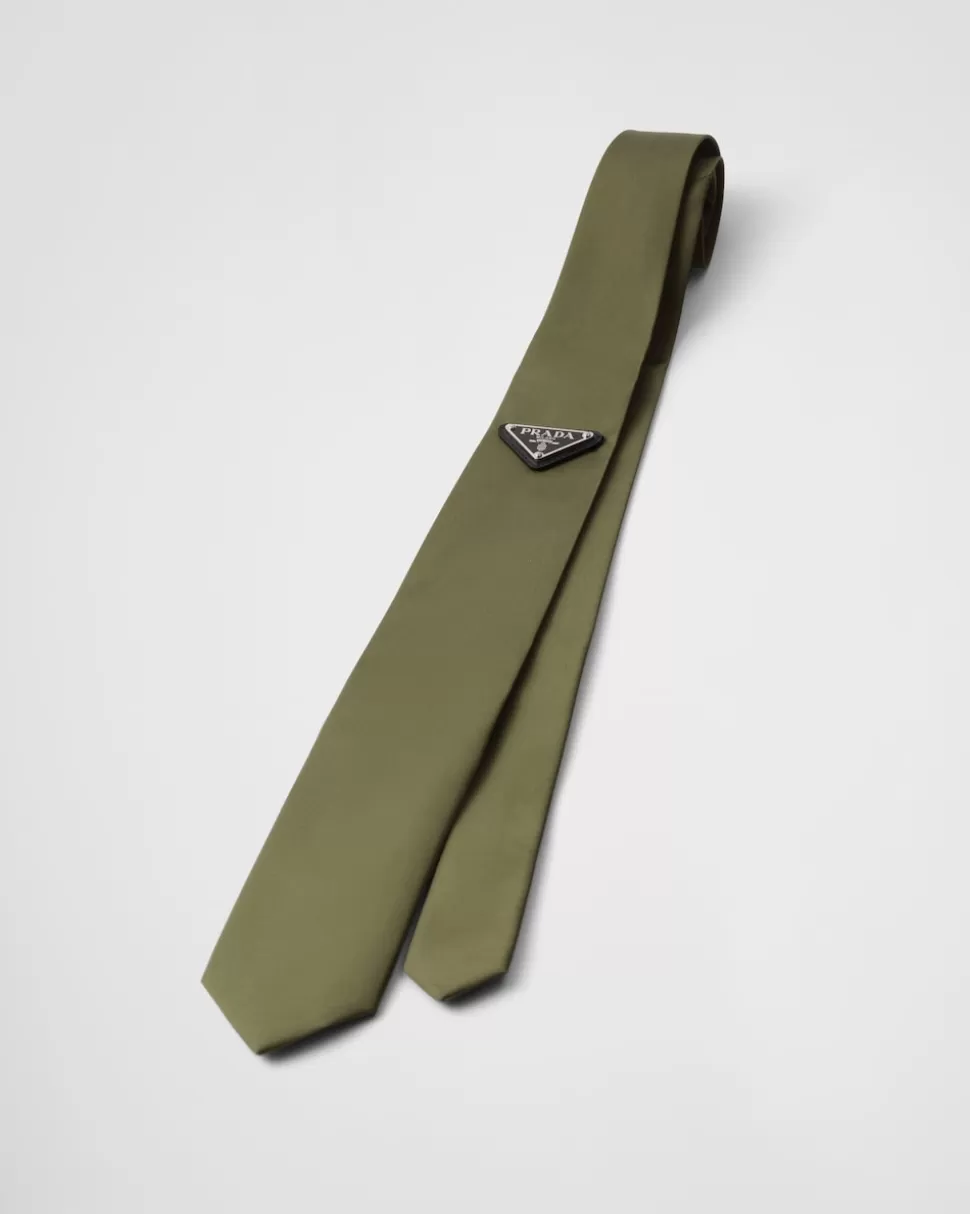 Prada Corbata En Gabardina De Re-nylon^Hombre COLECCIÓN MASCULINA | CORBATAS Y PAJARITAS