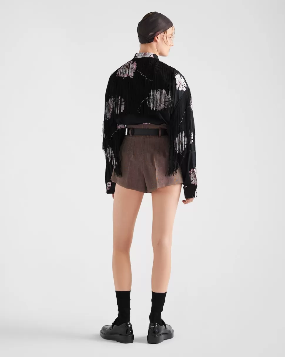 pantalones_cortos_de_lana_con_raya_diplomtica_282369.webp Prada Pantalones Cortos De Lana Con Raya Diplomática^Mujer PANTALONES LARGOS Y CORTOS